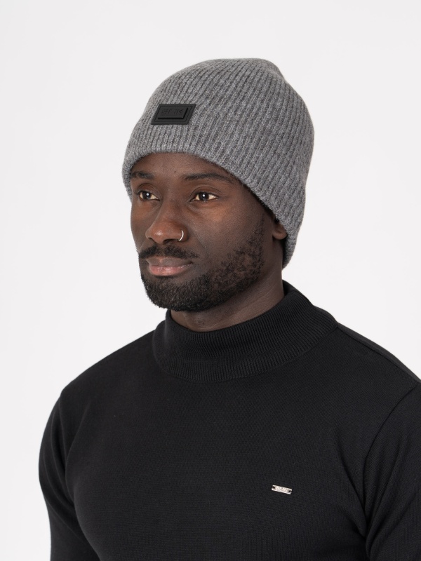 GORRO UMA COR C/TRANÇAS 1